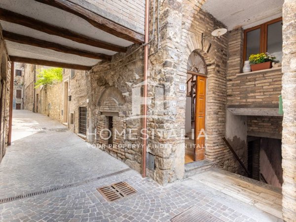 casa indipendente in vendita a Montecchio