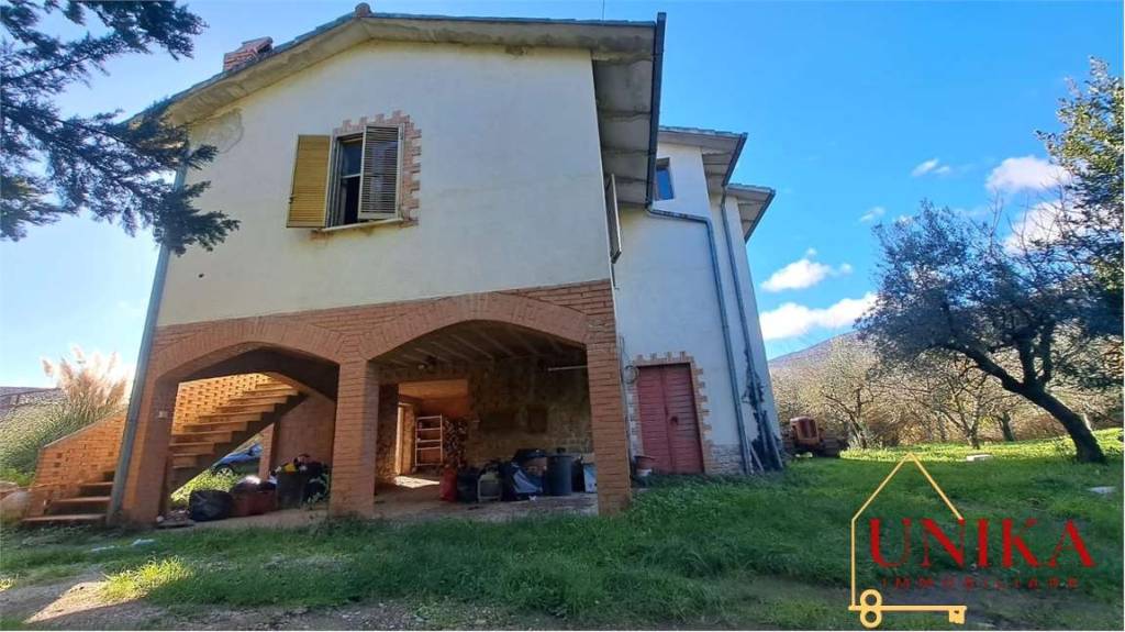 casa indipendente in vendita a Montecchio