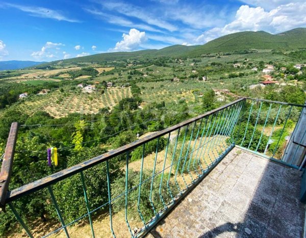 casa indipendente in vendita a Montecchio