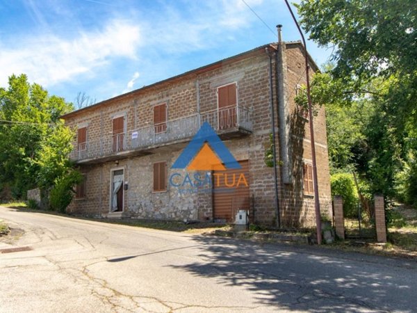 casa indipendente in vendita a Montecchio