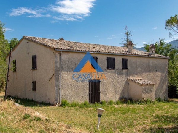casa indipendente in vendita a Montecchio