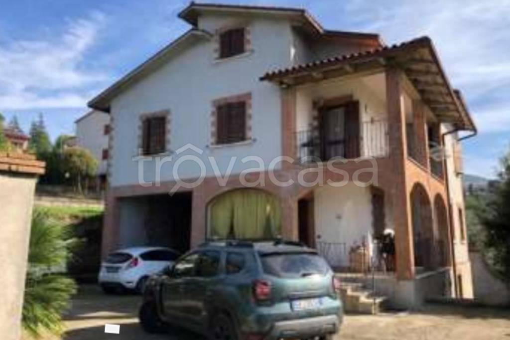 casa indipendente in vendita a Montecchio