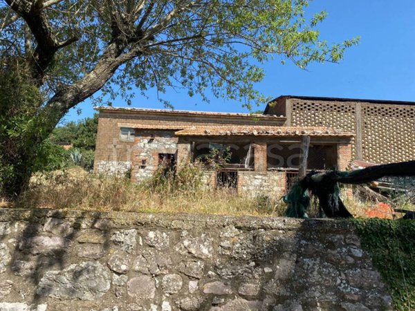 casa indipendente in vendita a Montecchio in zona Melezzole