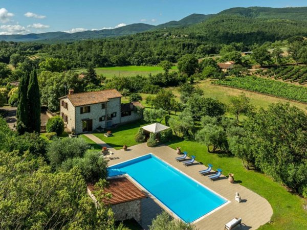 casa indipendente in vendita a Montecchio in zona Melezzole