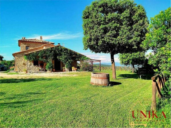 casa indipendente in vendita a Montecchio in zona Melezzole