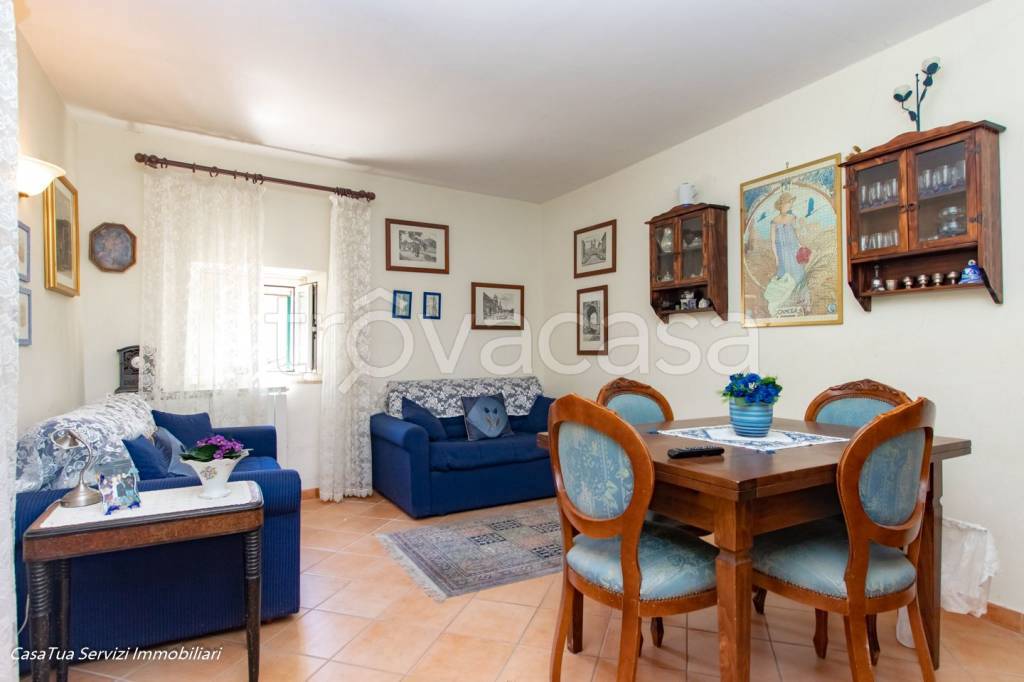 casa indipendente in vendita a Montecchio