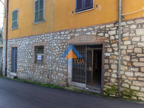 appartamento in vendita a Montecchio in zona Tenaglie