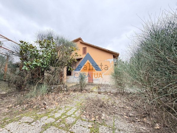 casa indipendente in vendita a Montecchio