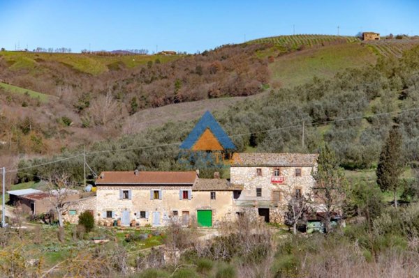 casa indipendente in vendita a Montecchio