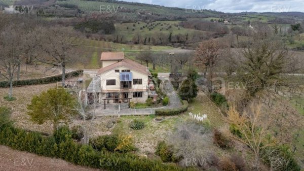 casa indipendente in vendita a Montecchio in zona Melezzole