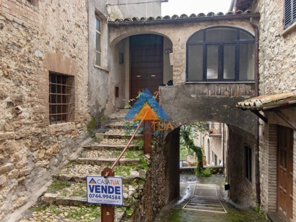 casa indipendente in vendita a Montecchio