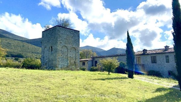 casa indipendente in vendita a Montecchio