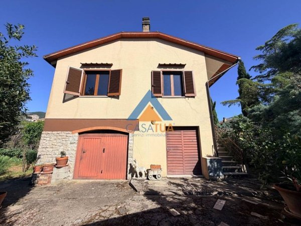 casa indipendente in vendita a Montecchio