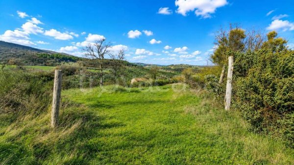 casa indipendente in vendita a Montecchio in zona Melezzole