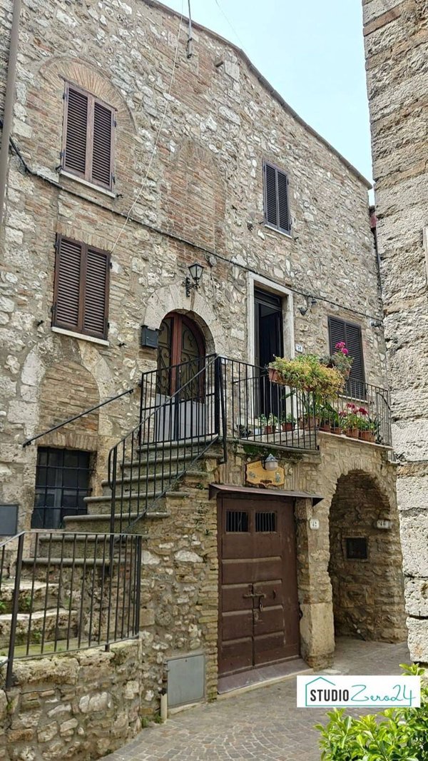 appartamento in vendita a Montecchio