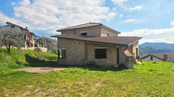 casa indipendente in vendita a Montecchio
