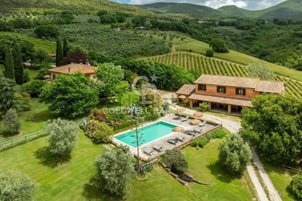 casale in vendita a Montecchio