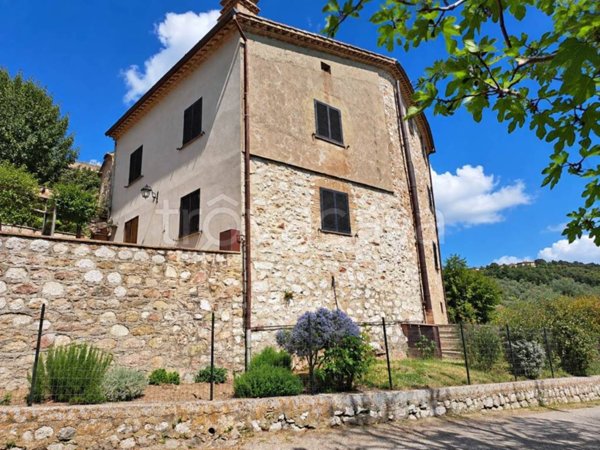 casa indipendente in vendita a Montecchio in zona Melezzole