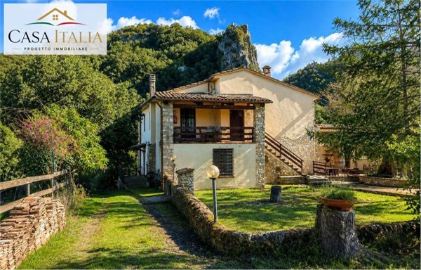 casale in vendita a Montecchio in zona San Rocco