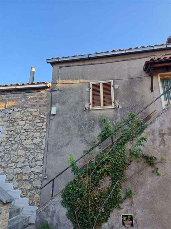 appartamento in vendita a Montecchio in zona Prato Giardino