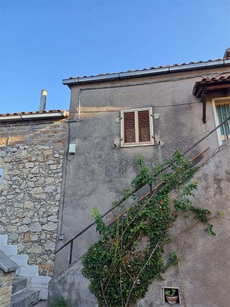 appartamento in vendita a Montecchio in zona Prato Giardino