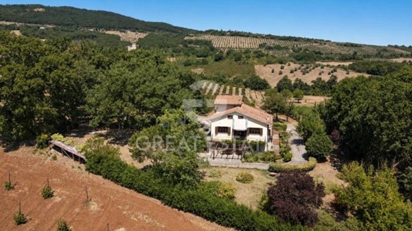 casa indipendente in vendita a Montecchio
