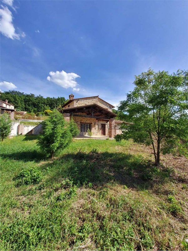 casa indipendente in vendita a Montecchio