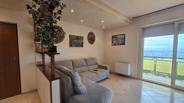 appartamento in vendita a Montecchio