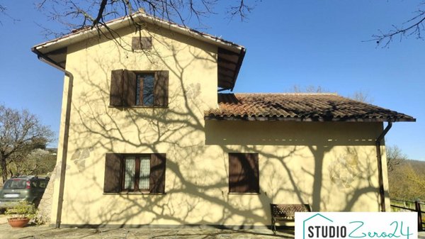casa indipendente in vendita a Montecchio in zona Melezzole
