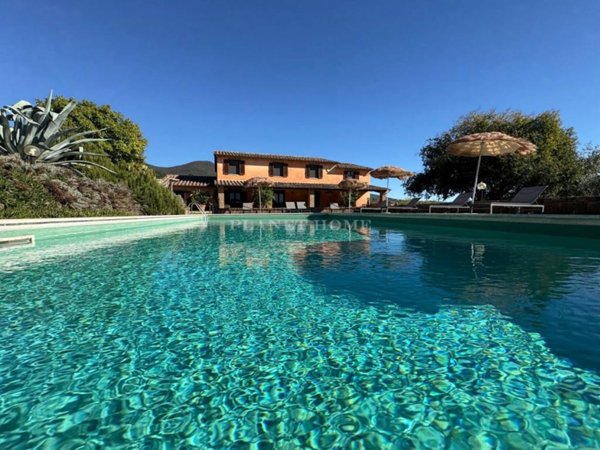 casa indipendente in vendita a Montecchio