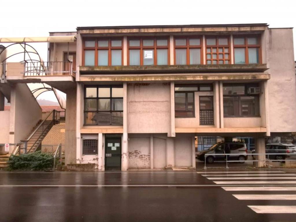 negozio in vendita a Montefranco in zona Fontechiaruccia