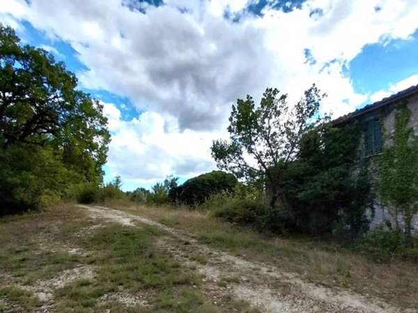 quadrivano in vendita a Montefranco