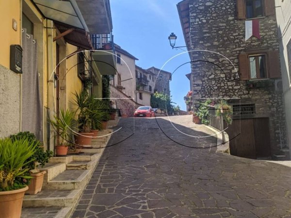 appartamento in vendita a Montefranco