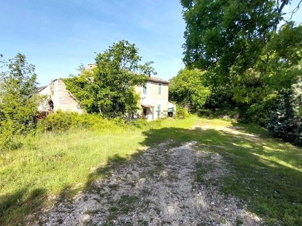 casale in vendita a Montefranco