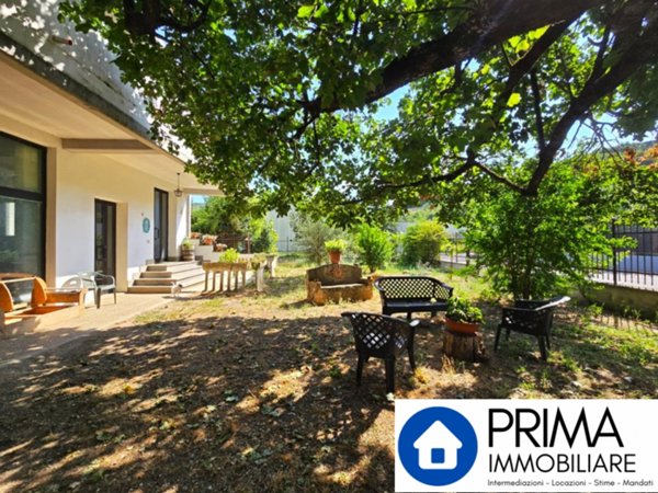 casa indipendente in vendita a Montefranco