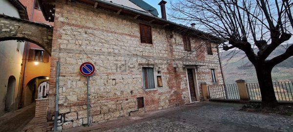 appartamento in vendita a Montefranco