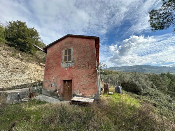 casa indipendente in vendita a Montefranco