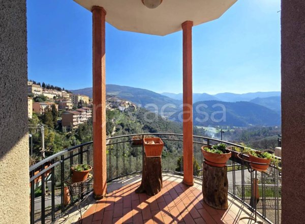 casa indipendente in vendita a Montefranco