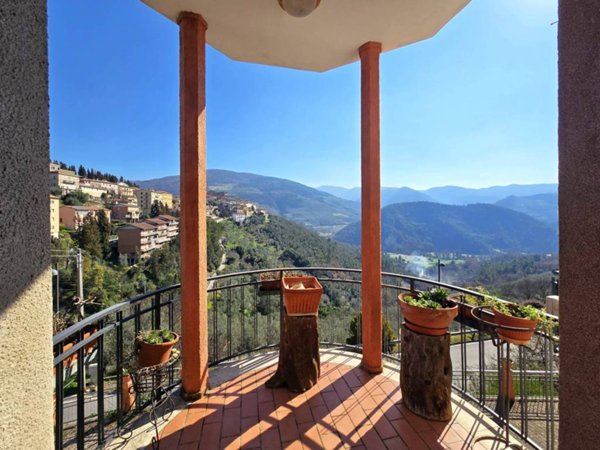 casa indipendente in vendita a Montefranco