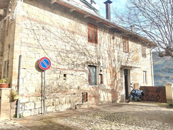 appartamento in vendita a Montefranco