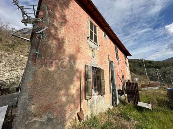 casa indipendente in vendita a Montefranco in zona Fontechiaruccia