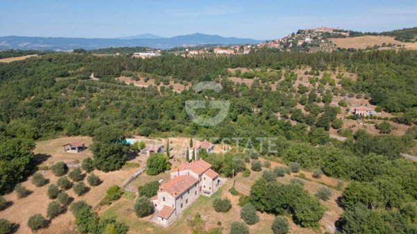 casa indipendente in vendita a Montegabbione