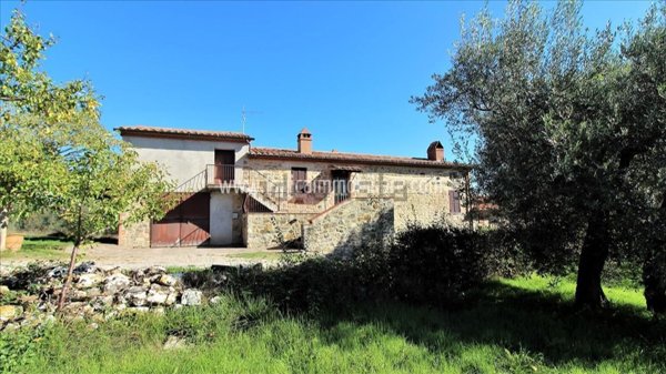casa indipendente in vendita a Montegabbione