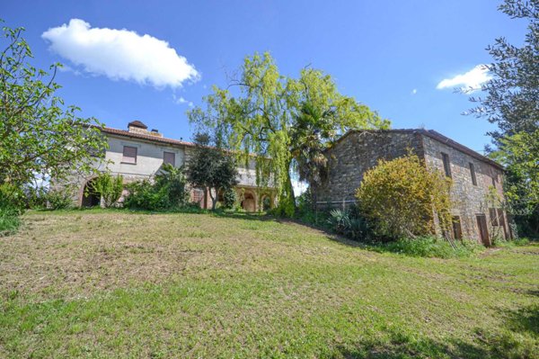 casa indipendente in vendita a Montegabbione
