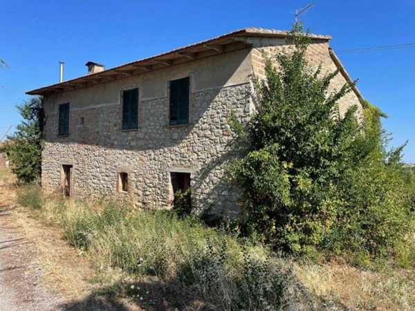 casa indipendente in vendita a Montegabbione