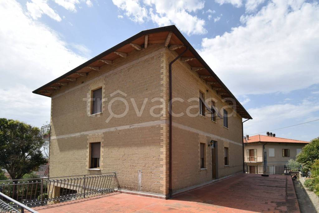 appartamento in vendita a Montegabbione