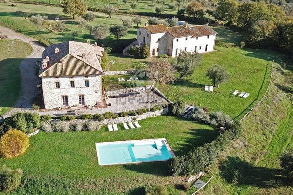 casale in vendita a Montegabbione