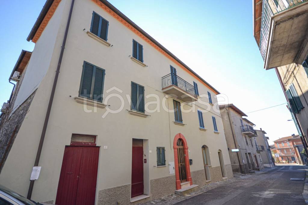 casa indipendente in vendita a Montegabbione in zona Faiolo