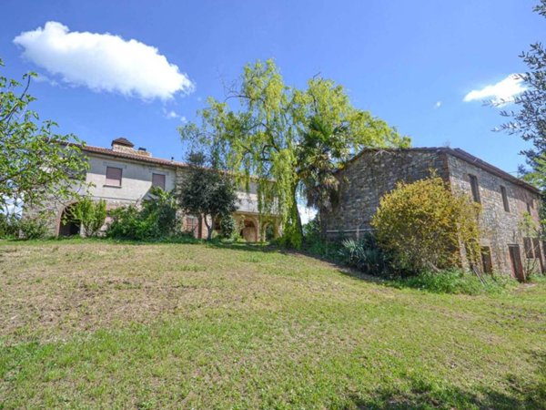 casa indipendente in vendita a Montegabbione