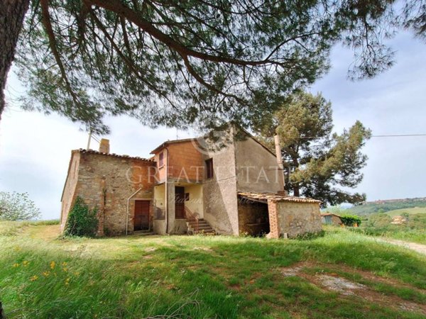 casa indipendente in vendita a Montegabbione
